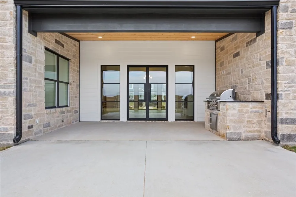 919 Fawn Drive McGregor, TX 76657