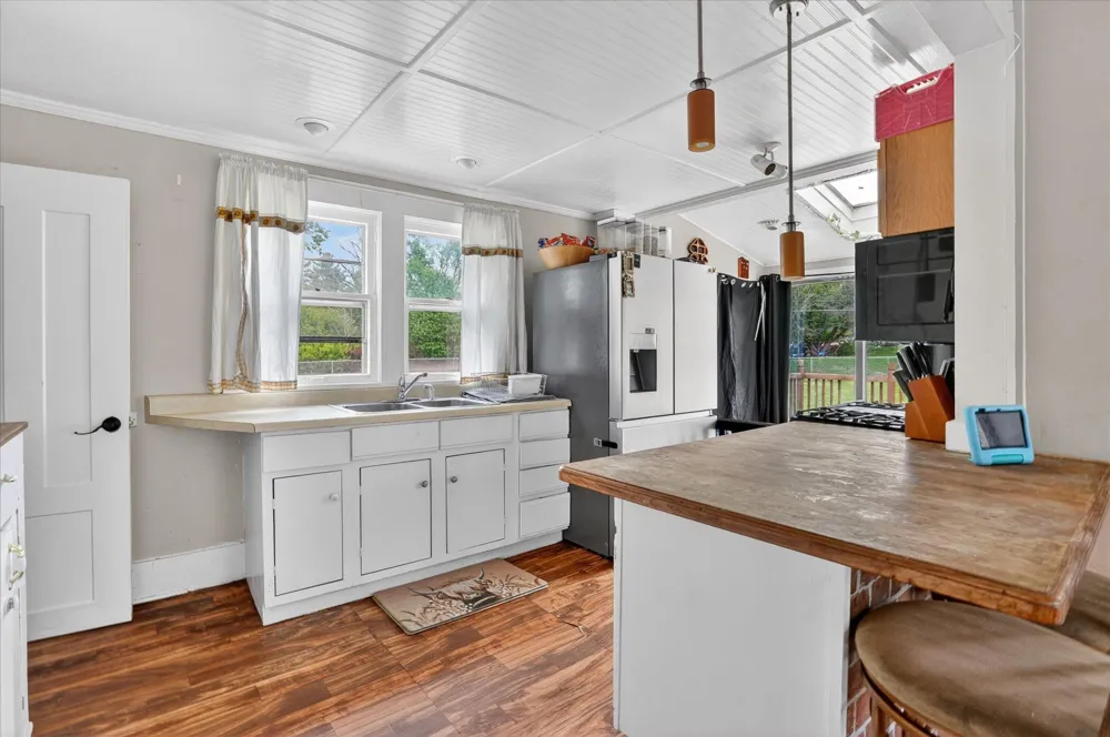 308 James Street Parma, MI 49269
