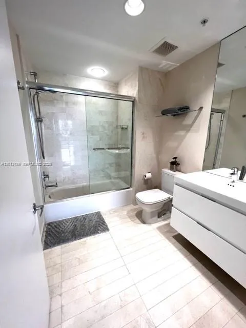 17111 Biscayne Blvd #2102 North Miami Beach, FL 33160