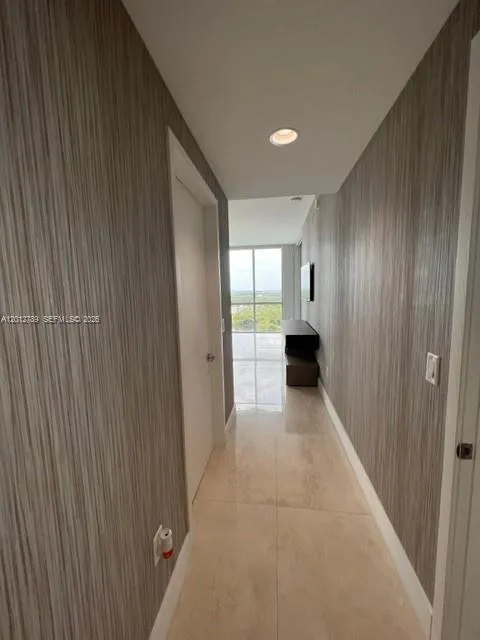 17111 Biscayne Blvd #2102 North Miami Beach, FL 33160