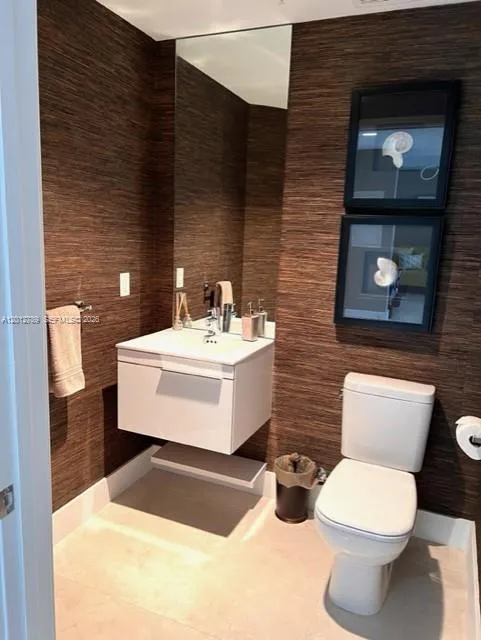 17111 Biscayne Blvd #2102 North Miami Beach, FL 33160