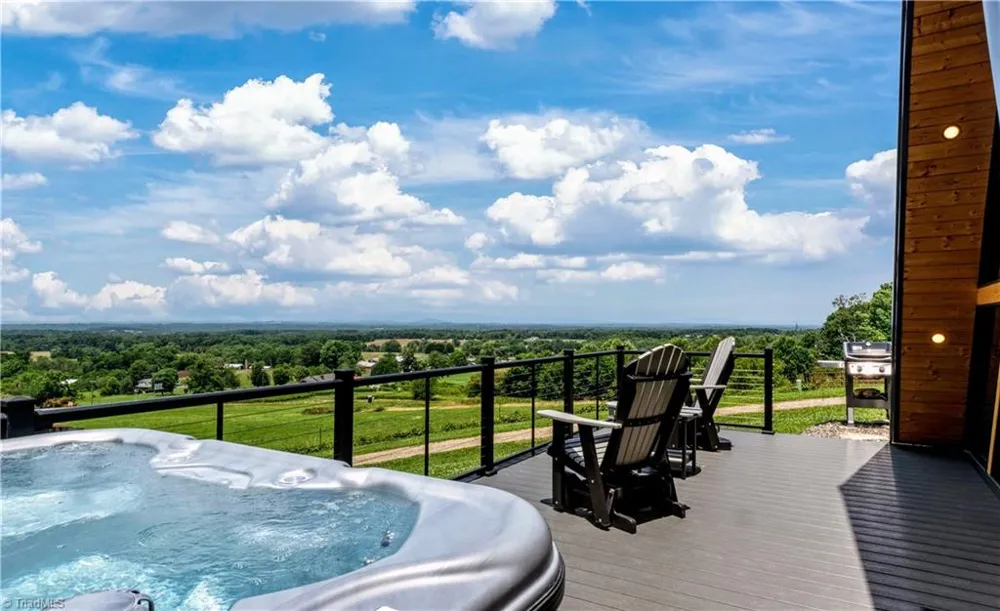 2320 Swan Creek Road Jonesville, NC 28642
