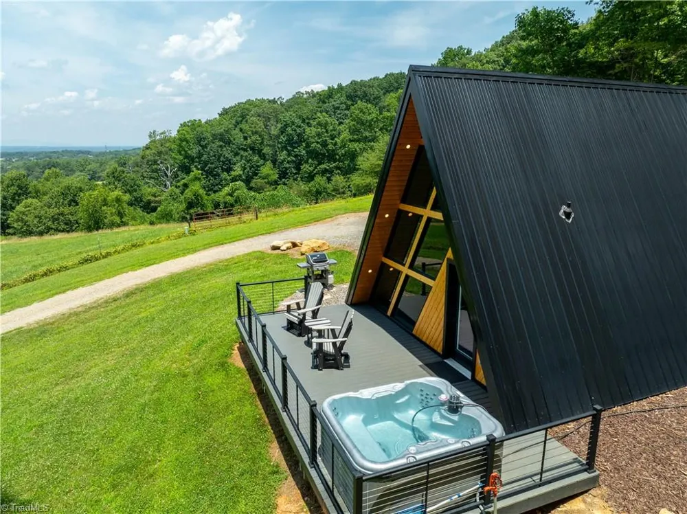 2320 Swan Creek Road Jonesville, NC 28642