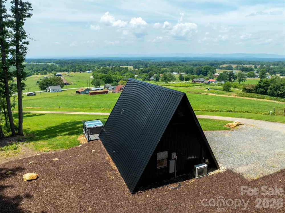 2320 Swan Creek Road Jonesville, NC 28642