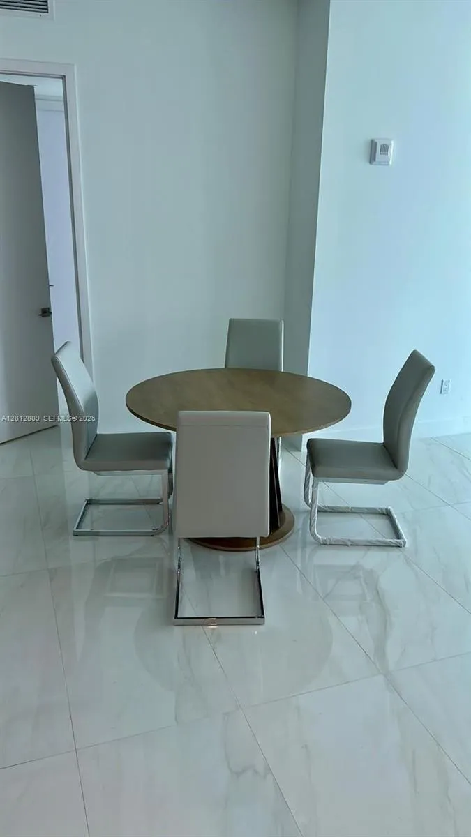 17550 Collins Ave #1204 Sunny Isles Beach, FL 33160
