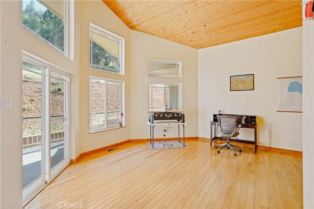 7866 Evergreen Kelseyville, CA 95451