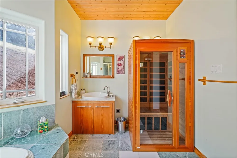 7866 Evergreen Kelseyville, CA 95451
