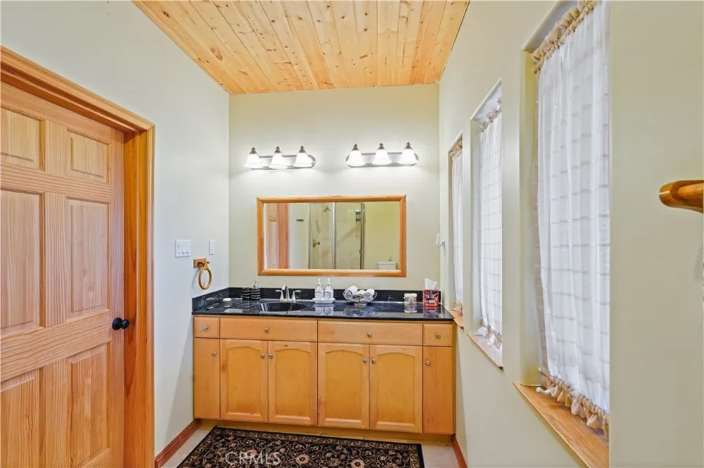 7866 Evergreen Kelseyville, CA 95451
