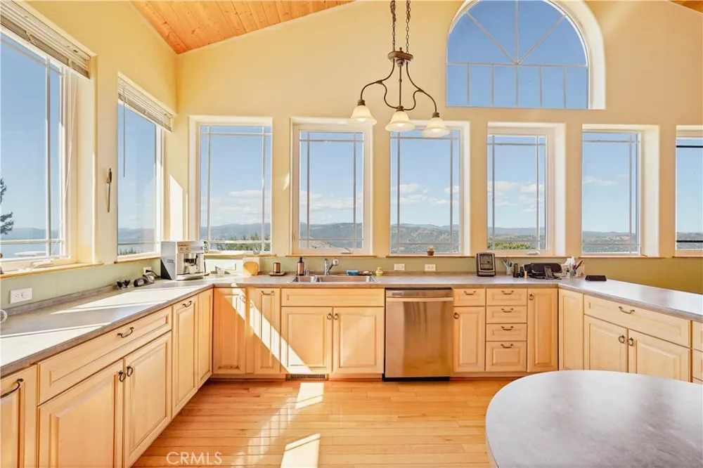 7866 Evergreen Kelseyville, CA 95451