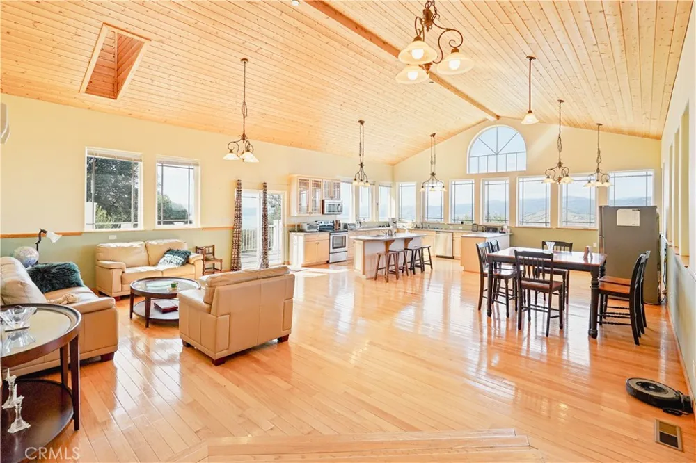 7866 Evergreen Kelseyville, CA 95451