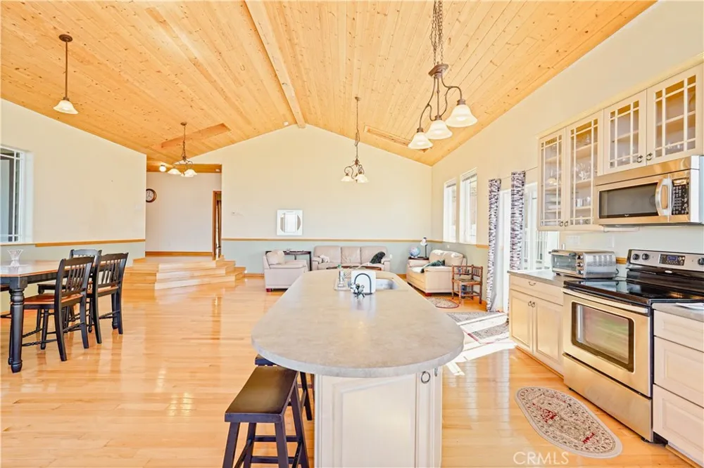 7866 Evergreen Kelseyville, CA 95451
