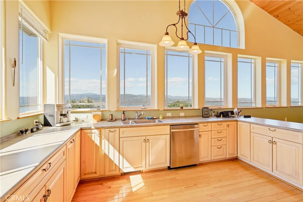 7866 Evergreen Kelseyville, CA 95451