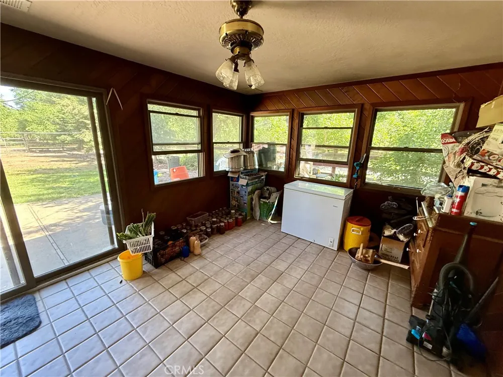 4870 5th Orland, CA 95963