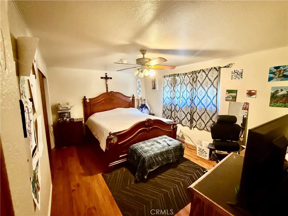 4870 5th Orland, CA 95963