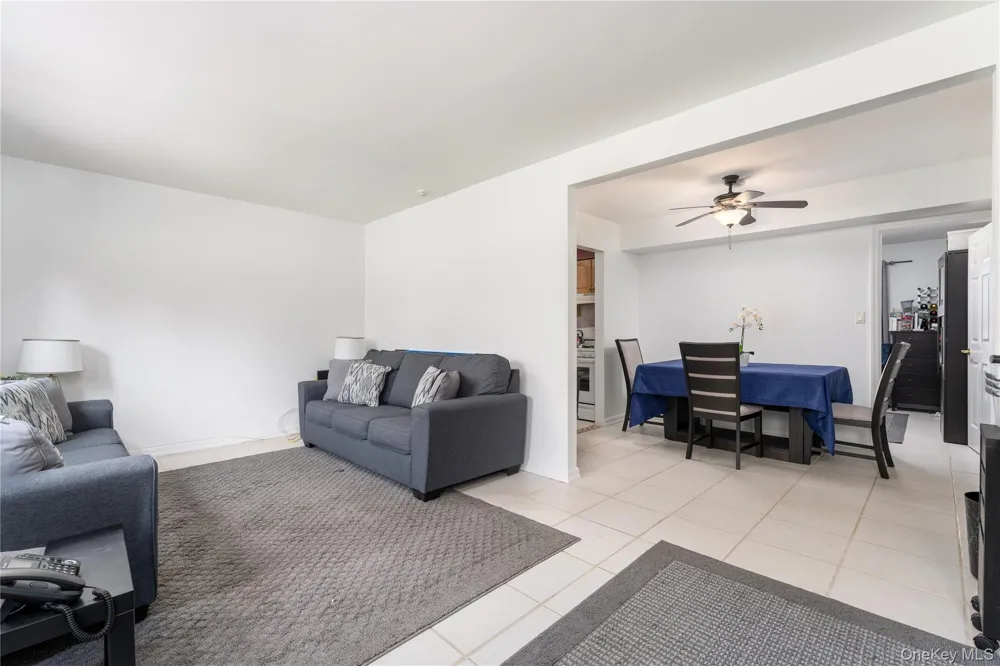 28 Bailey Court #28 Middle Island, NY 11953