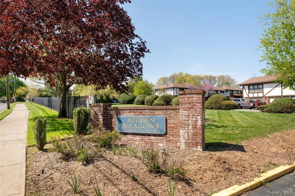 28 Bailey Court #28 Middle Island, NY 11953