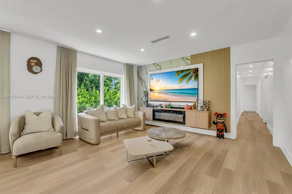 6200 SW 118th St Pinecrest, FL 33156