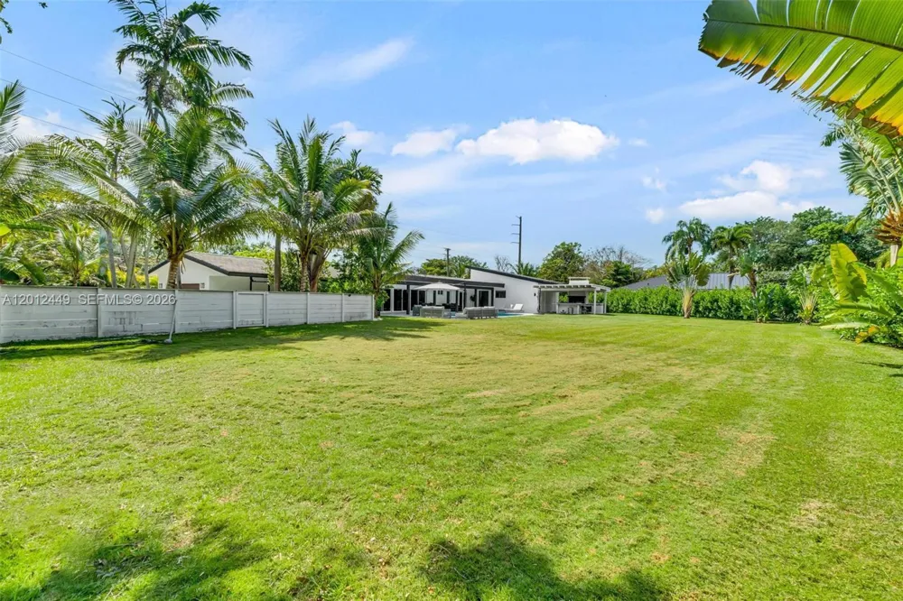 6200 SW 118th St Pinecrest, FL 33156