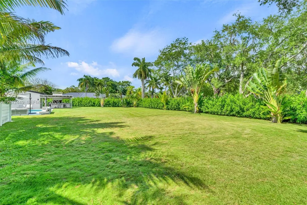6200 SW 118th St Pinecrest, FL 33156