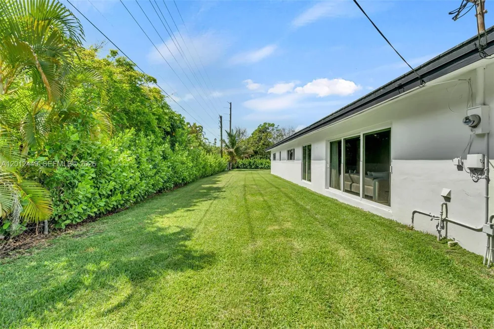 6200 SW 118th St Pinecrest, FL 33156