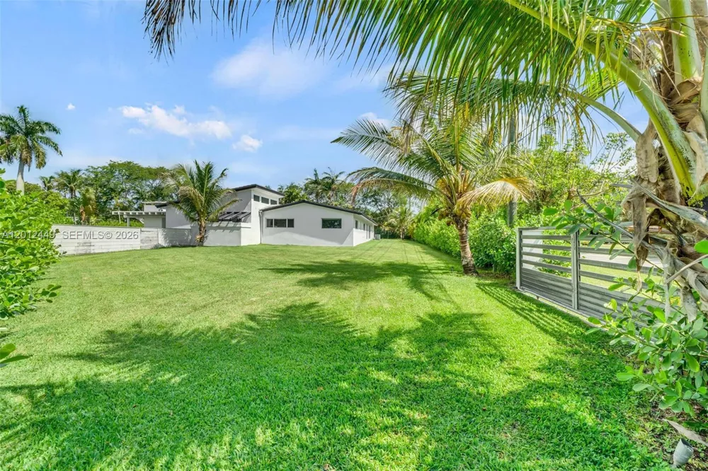 6200 SW 118th St Pinecrest, FL 33156