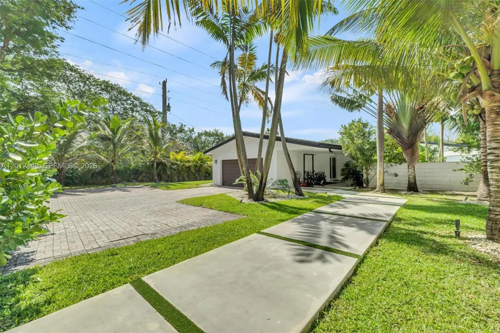 6200 SW 118th St Pinecrest, FL 33156