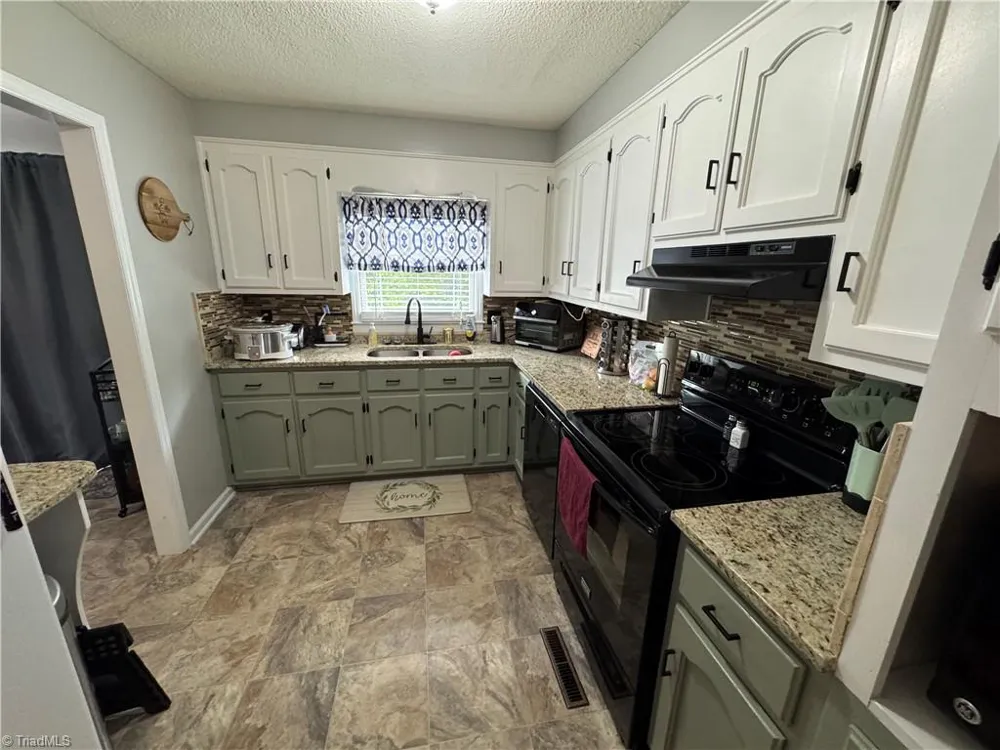 146 Wagoner Drive Mount Airy, NC 27030
