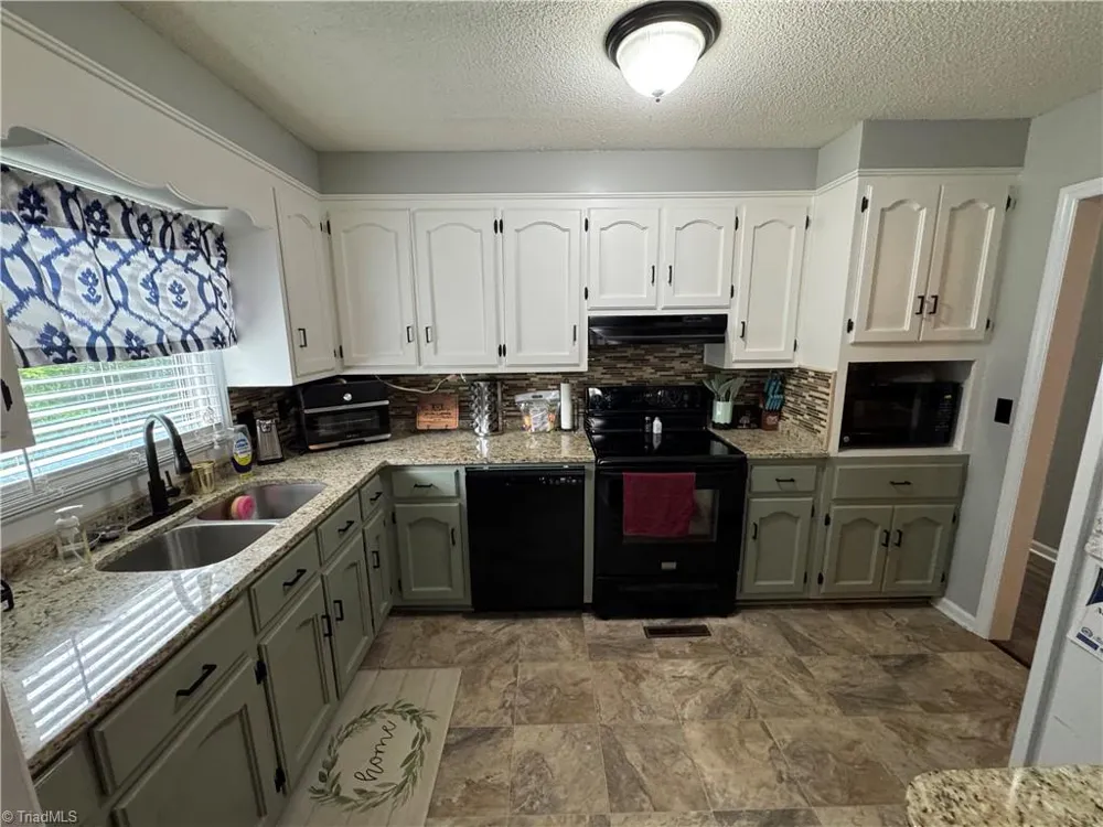 146 Wagoner Drive Mount Airy, NC 27030