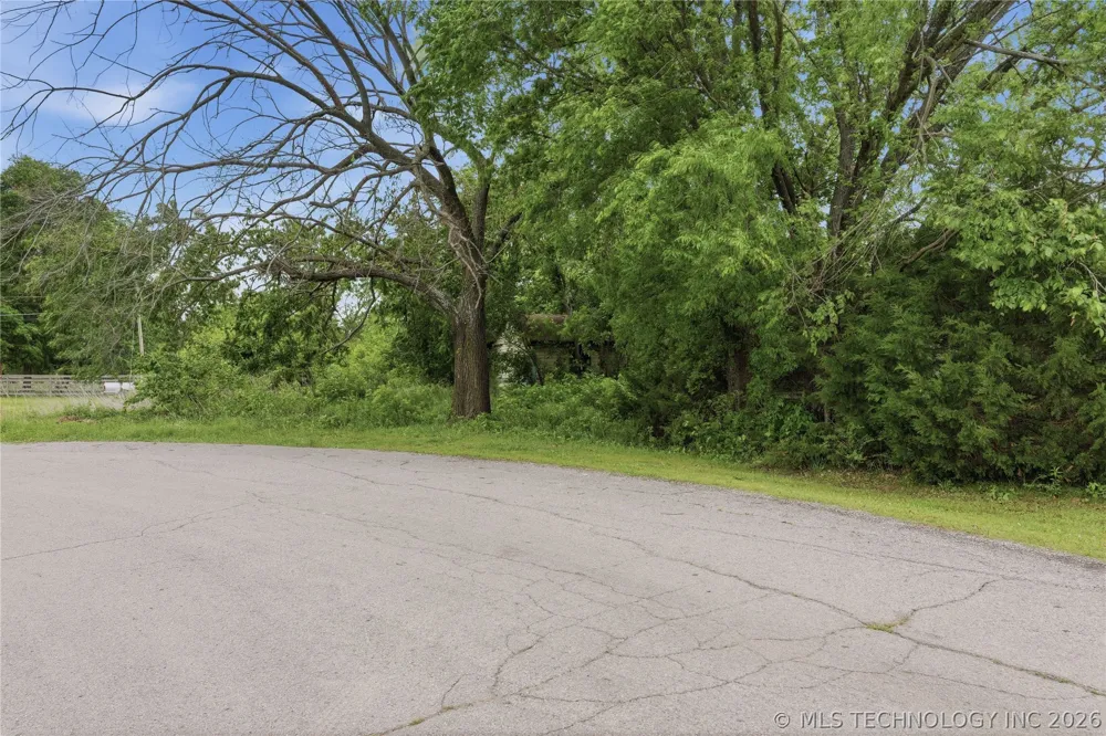 27204 E 742 ROAD Wagoner, OK 74467
