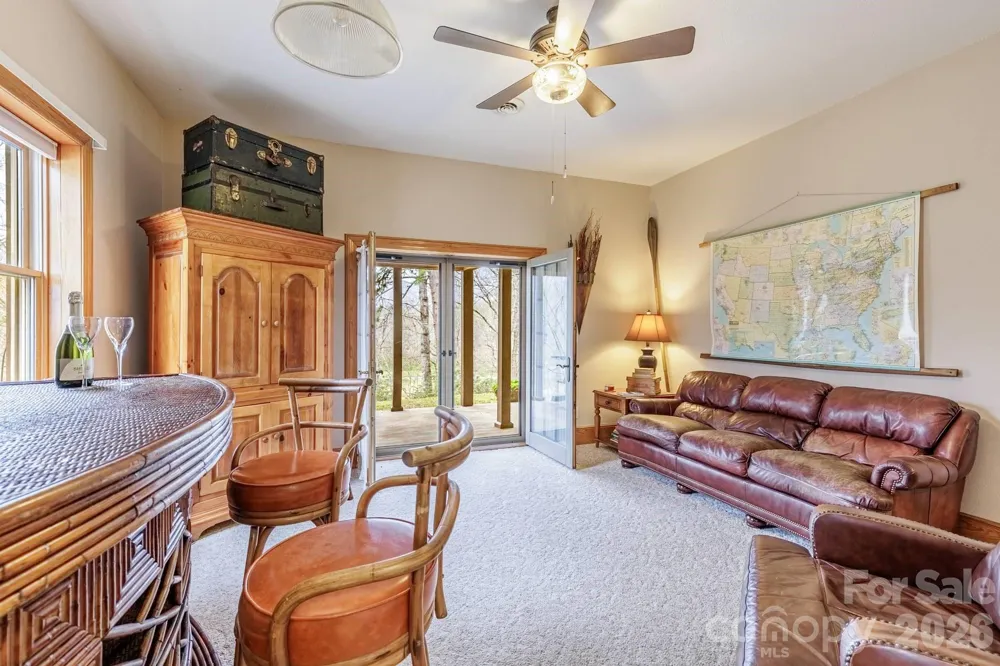 97 Covered Bridge Road Stecoah, NC 98771