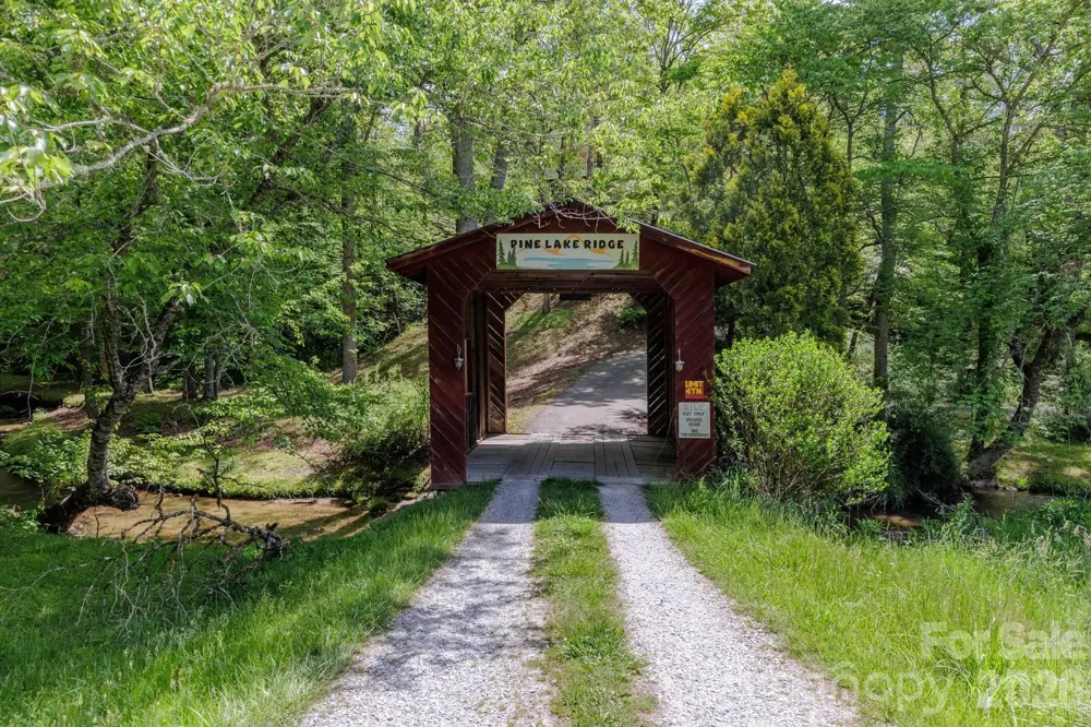 97 Covered Bridge Road Stecoah, NC 98771