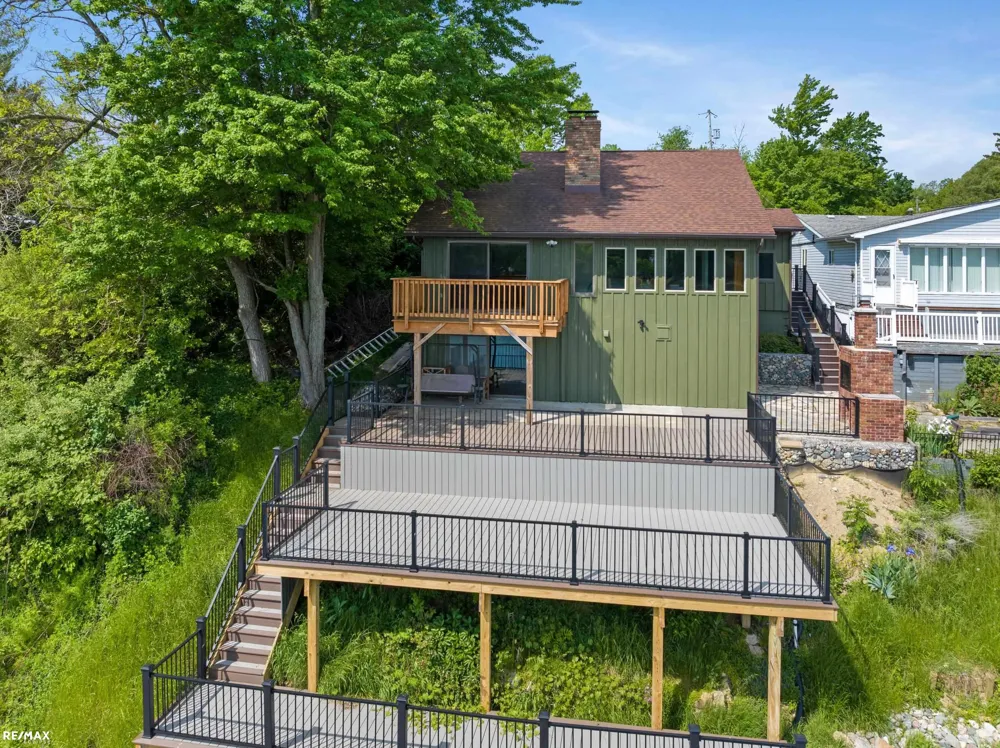 7671 Osborne Drive Millington Village, MI 48746