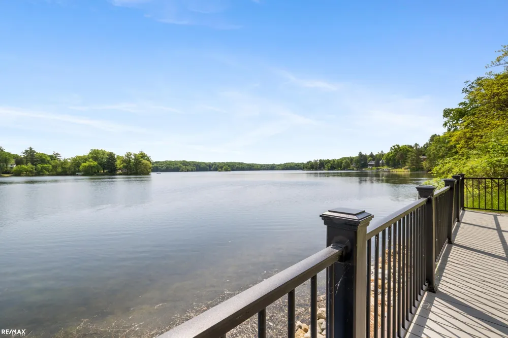 7671 Osborne Drive Millington Village, MI 48746