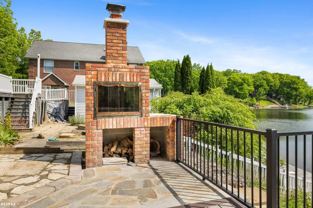 7671 Osborne Drive Millington Village, MI 48746