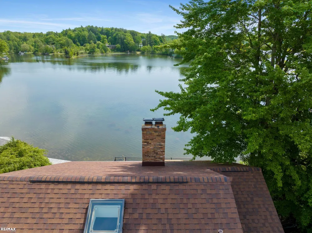 7671 Osborne Drive Millington Village, MI 48746