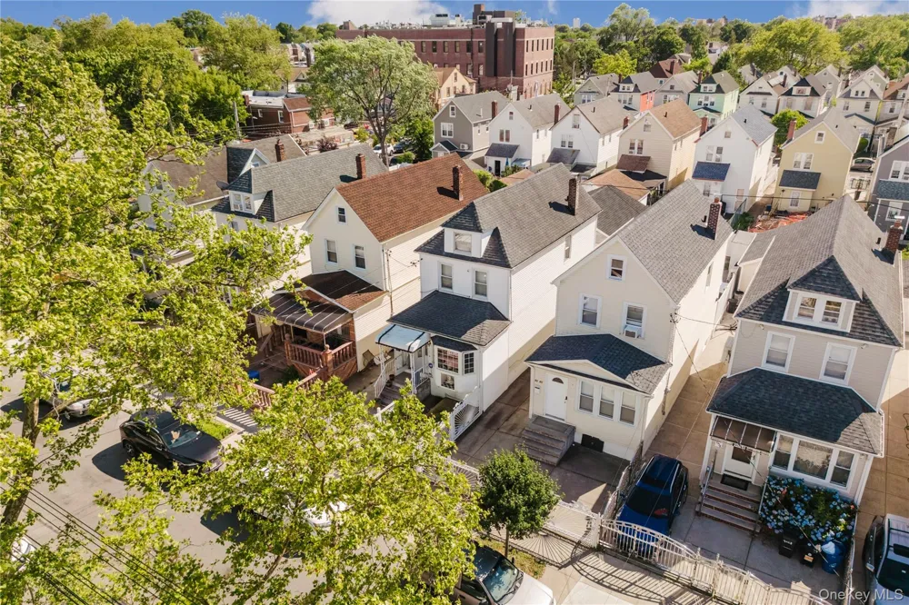 90-62 202nd Street Hollis, NY 11423