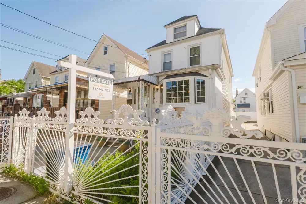 90-62 202nd Street Hollis, NY 11423