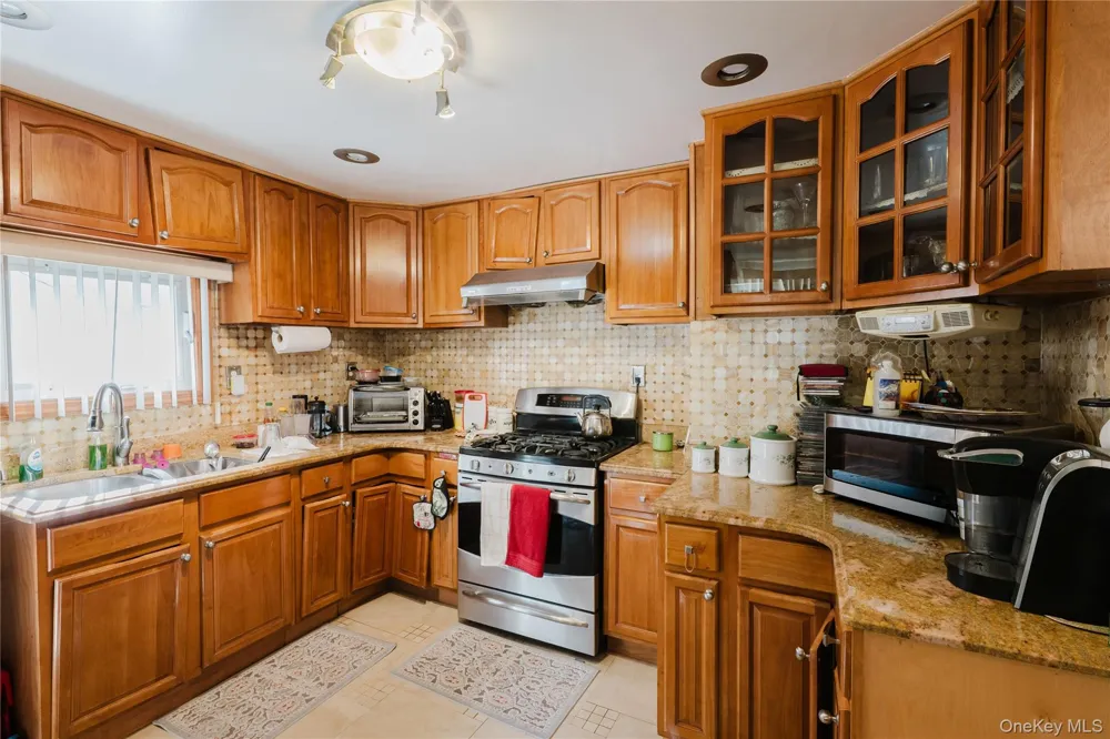 90-62 202nd Street Hollis, NY 11423