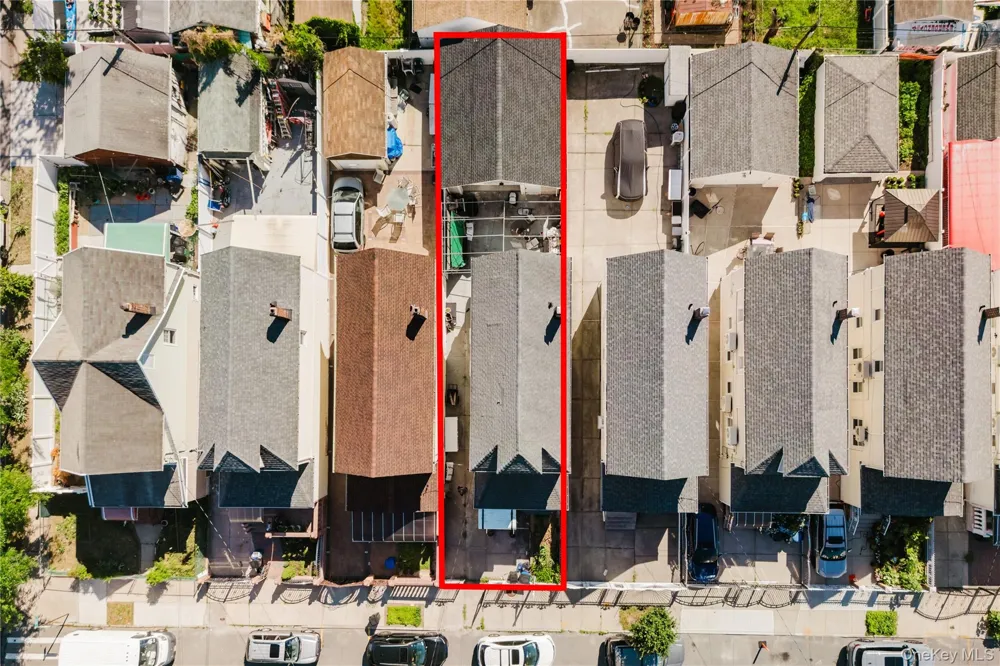 90-62 202nd Street Hollis, NY 11423