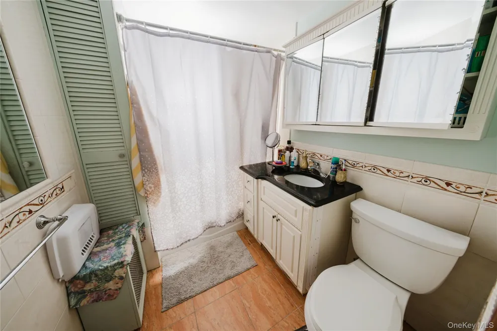 90-62 202nd Street Hollis, NY 11423