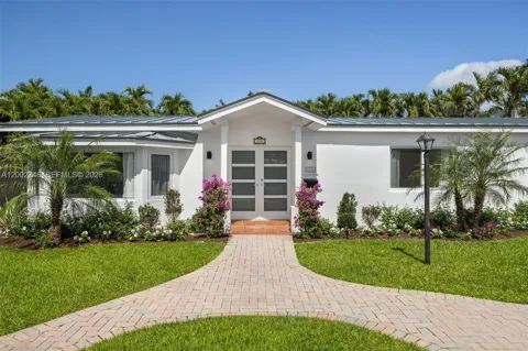 255 Ridgewood Rd
