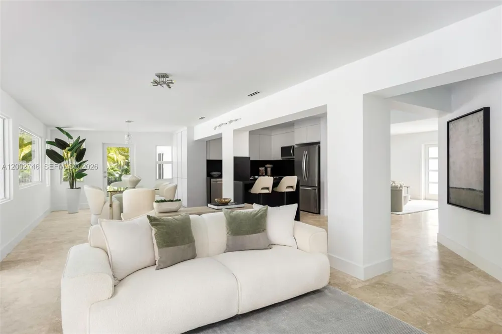 255 Ridgewood Rd Key Biscayne, FL 33149
