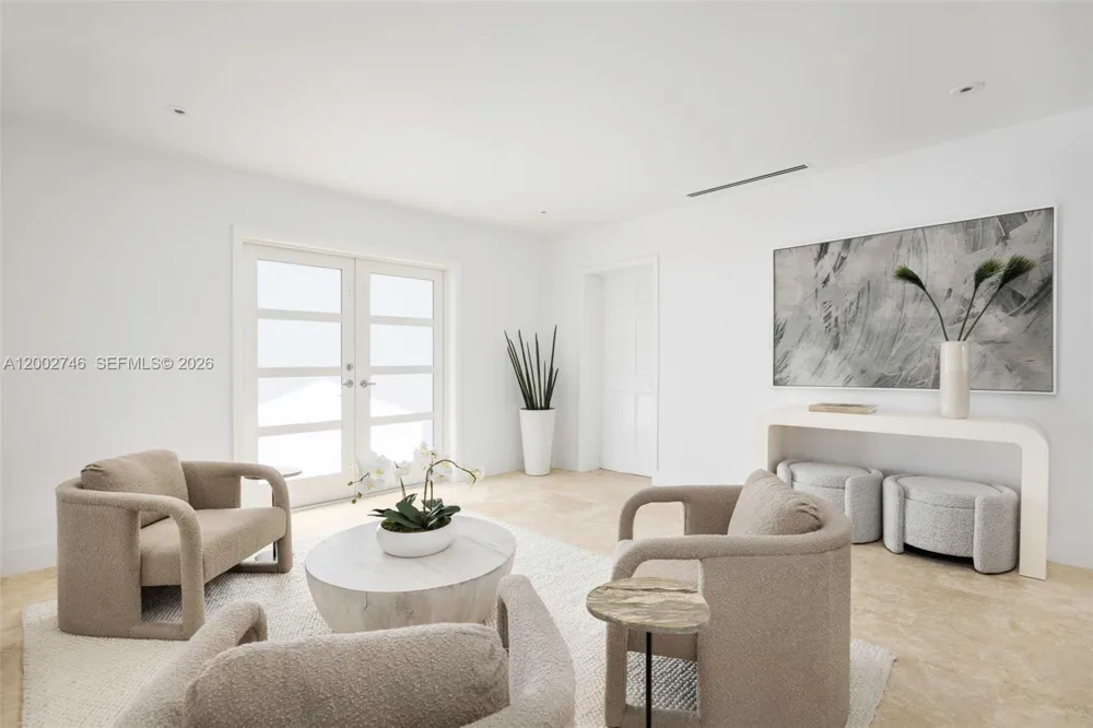255 Ridgewood Rd Key Biscayne, FL 33149