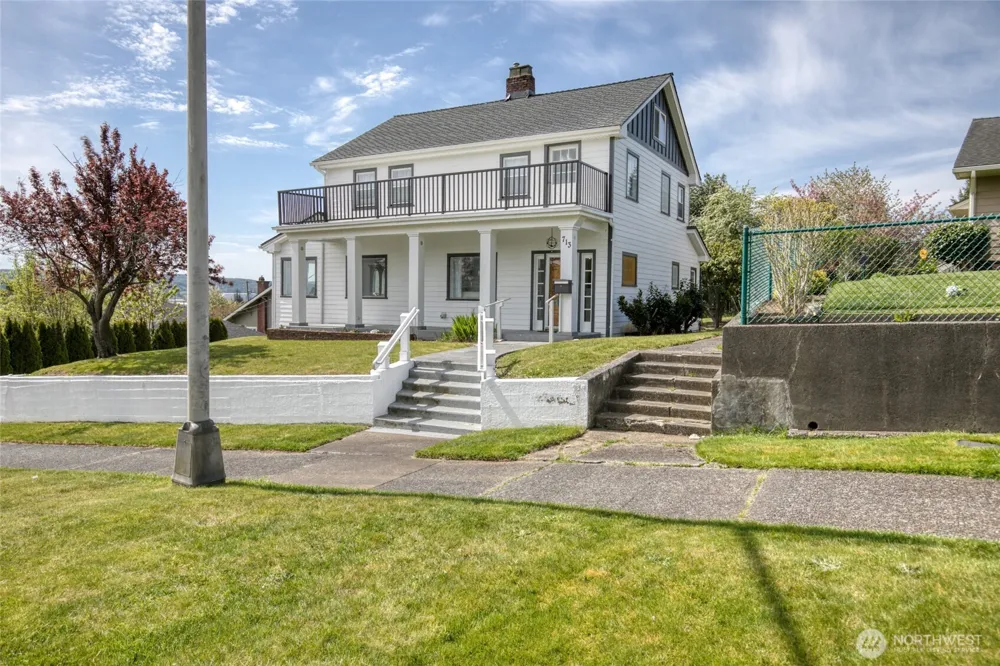 713 Broadway St Aberdeen, WA 98520