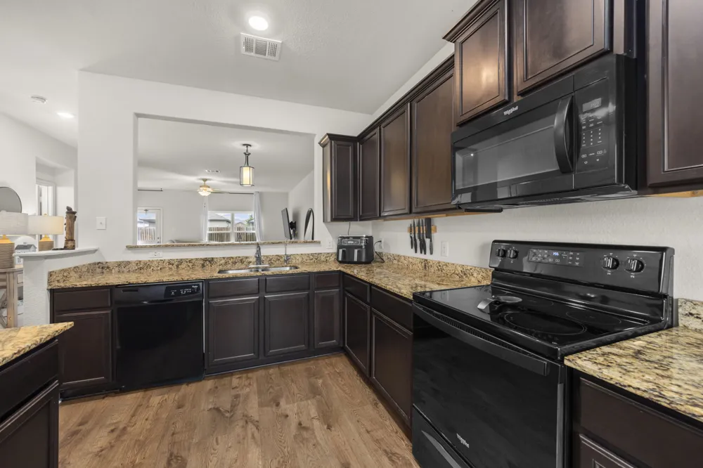 660 Yearwood Lane Jarrell, TX 76537