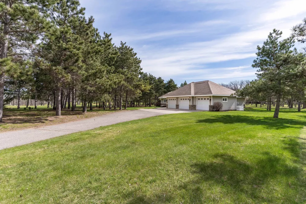 113 Spruce Trail Ottertail, MN 56571