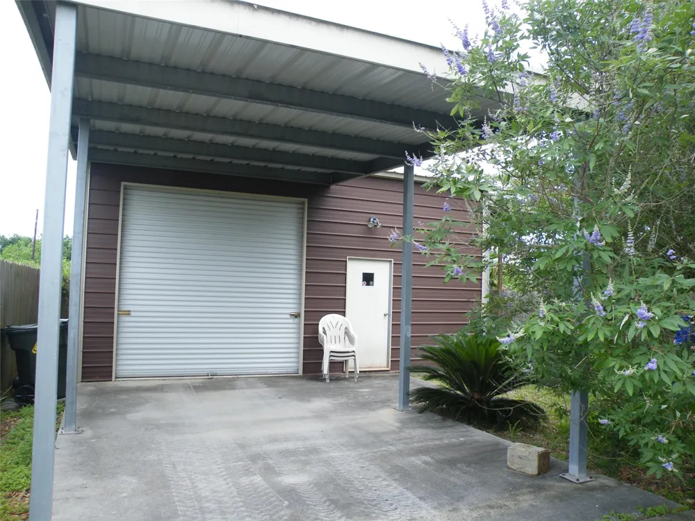 729 17th Street San Leon, TX 77539