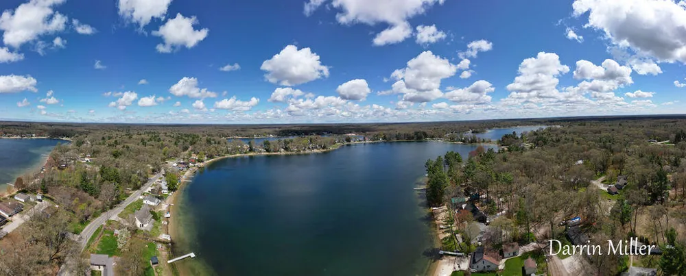 6289 Middle Lake Road Twin Lake, MI 49457
