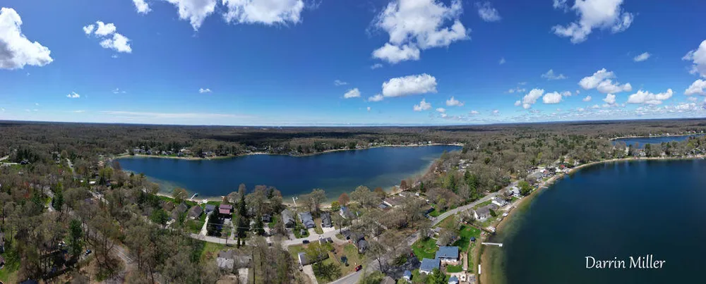 6289 Middle Lake Road Twin Lake, MI 49457
