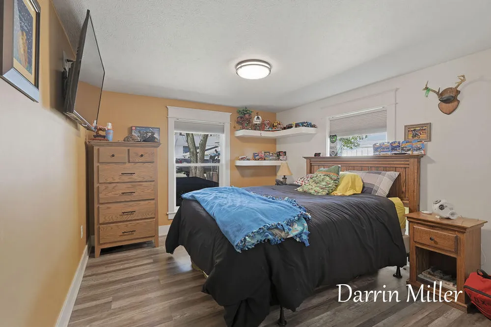 6289 Middle Lake Road Twin Lake, MI 49457